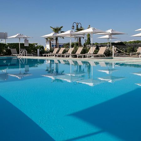 Imperial Palace Lido di Jesolo Bagian luar foto