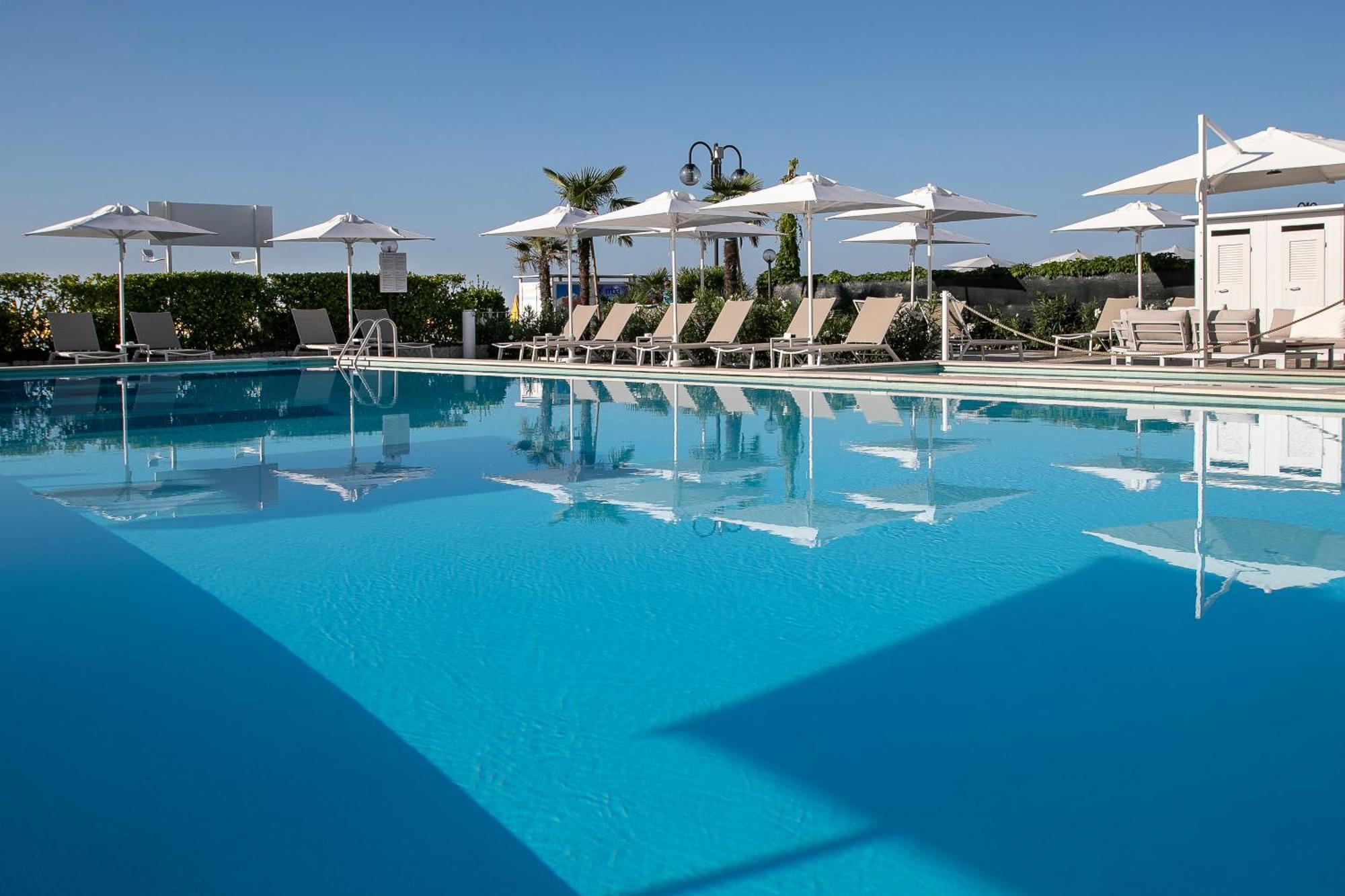 Imperial Palace Lido di Jesolo Bagian luar foto